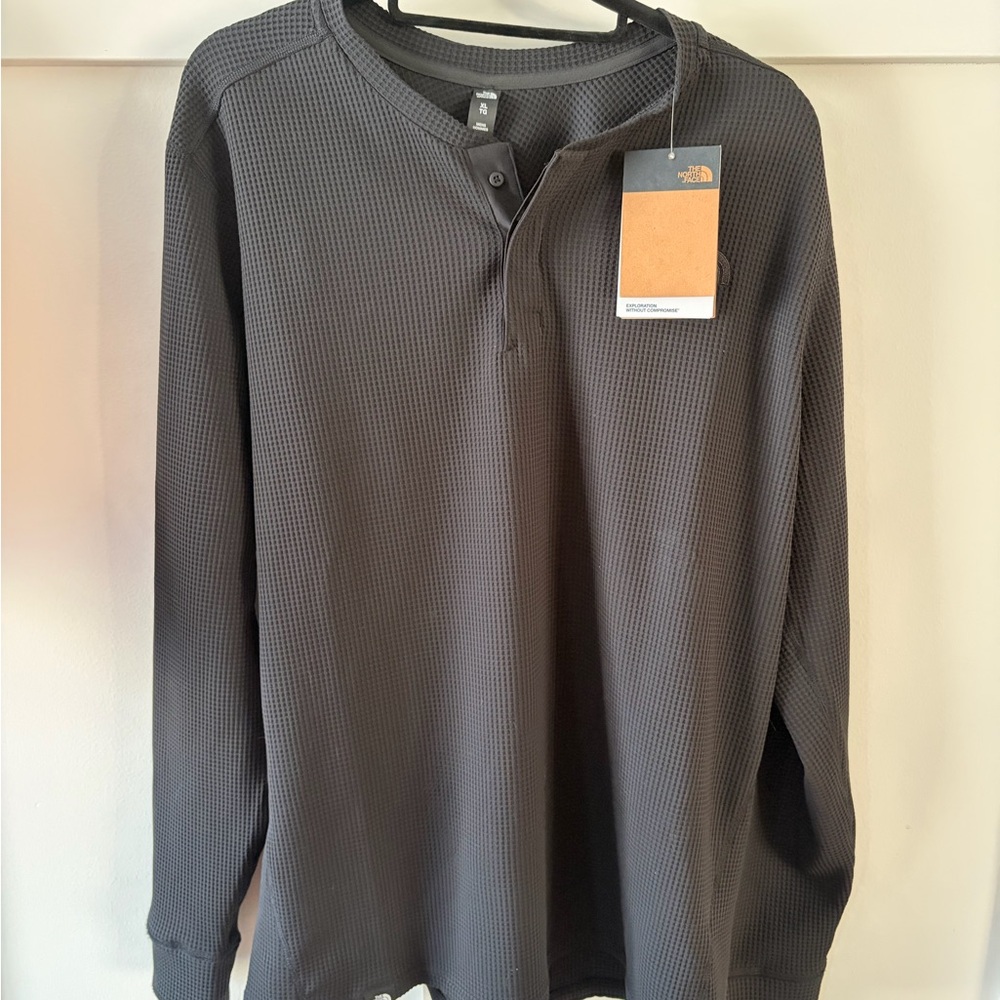 NWT The North Face Men's Canyon Fog Black Long Sleeve Thermal Henley